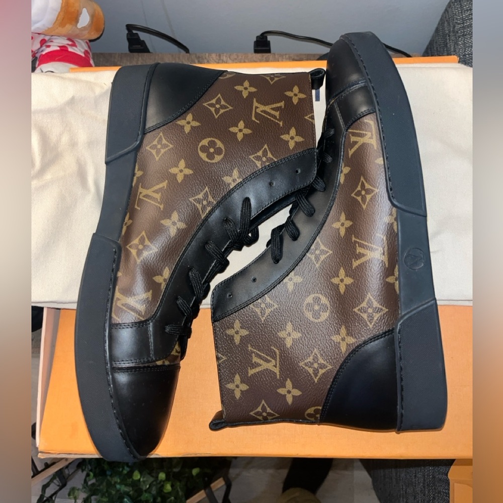 Louis Vuitton Match Up High Cocoa Sneaker Boots - Picture 5 of 9